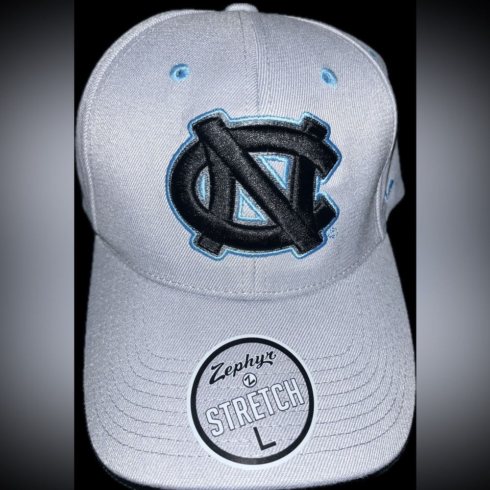Brand New Zephyr University of North Carolina Stretch fitted cap